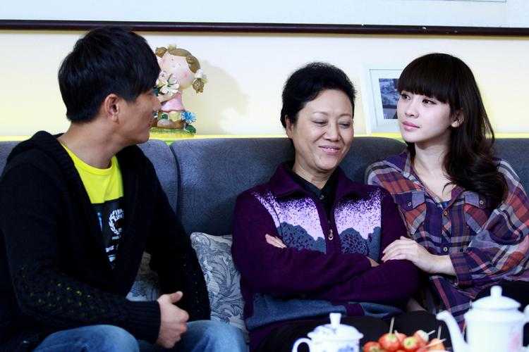 轻喜剧岳母题材影视剧如何解码婚姻与亲情的现代困境