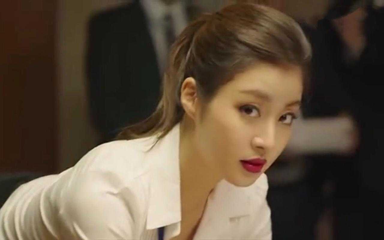 :伦理大片:她的乳儿,她的男人