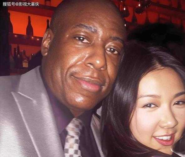 黑人关系揭秘:和黑人亲密后多久不联系?心理行为模式大解析
