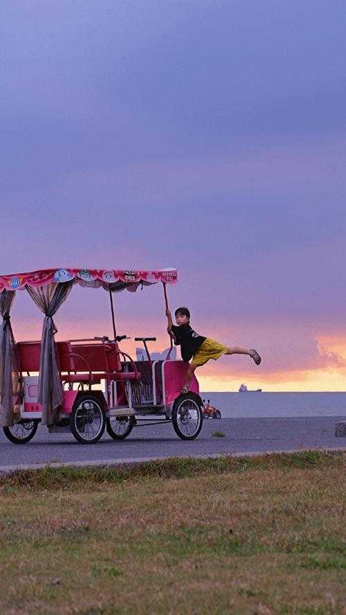 马车上的欢乐之旅:趣味温馨,难忘回忆,畅游美好时光