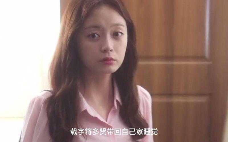 老阿姨看片免费电视剧揭秘:福利还是陷阱?深度剖析