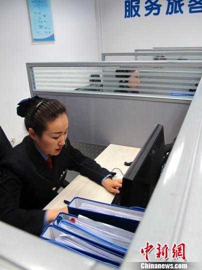 如何顺利联系到12306人工客服?实用指南